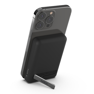 Belkin Boost Up Charge Magnetic Wireless Power Bank 5,000mAh with stand - Black